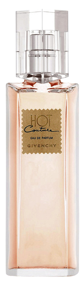 Marca - “Meu perfume é o Hot Couture,  da Givenchy. É um pouco difícil  de encontrar no Brasil. É uma delícia, bem marcante”