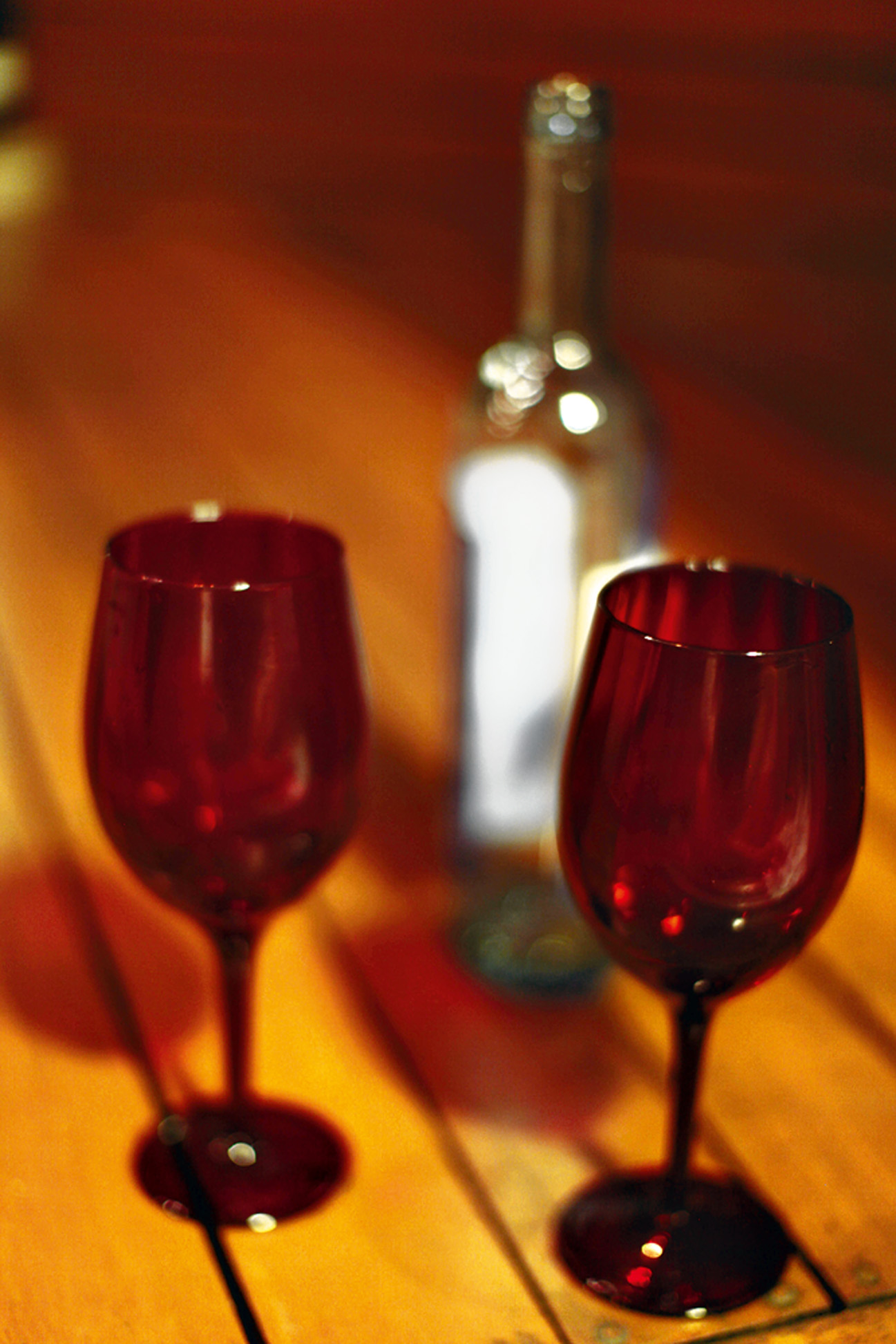 22:00 - “O dia fecha com um vinho ao lado do maridão. Hora de namorar e dormir.”