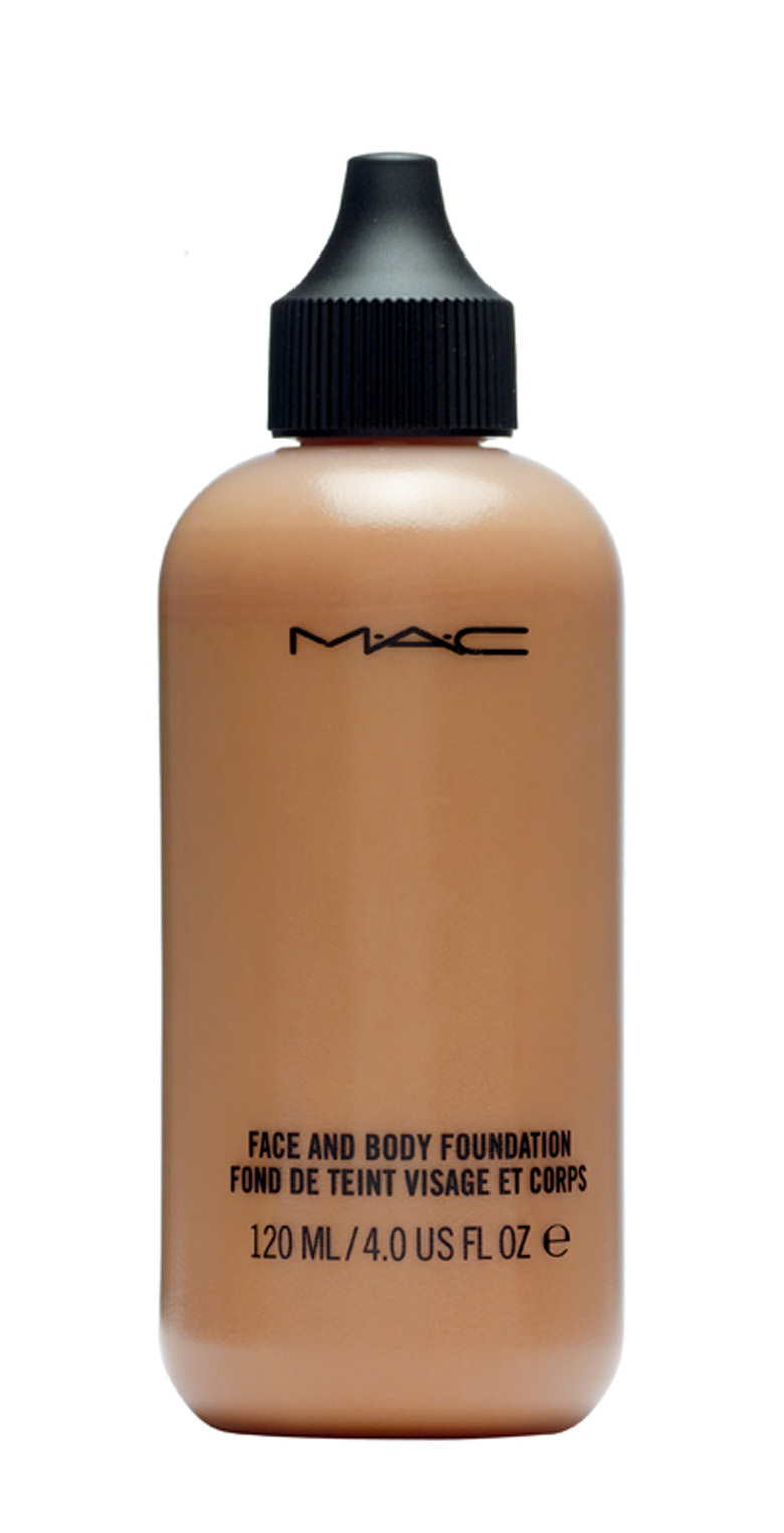 Base Face and Body Foundation M.A.C R$ 172