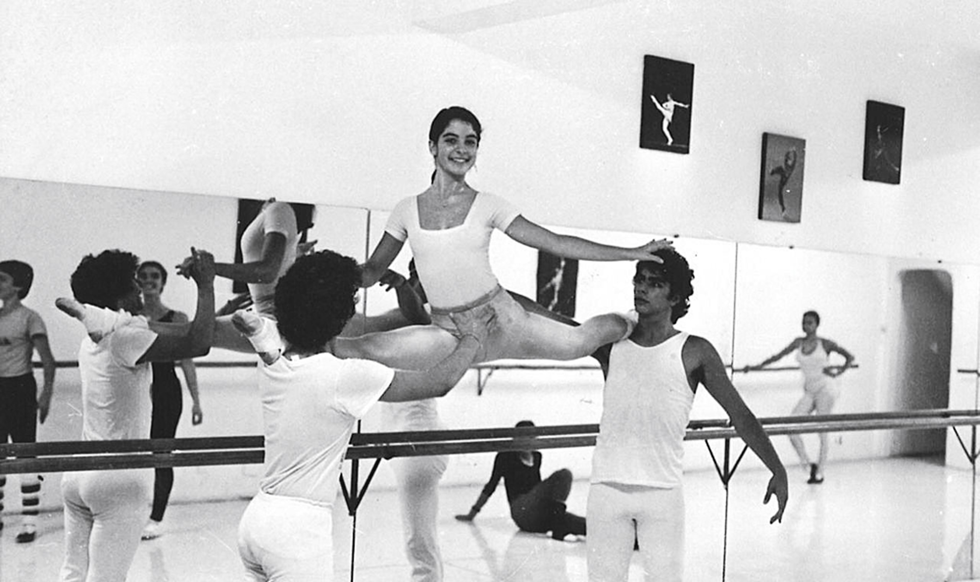 Aos 14, fazendo aula de balé, em Brasília