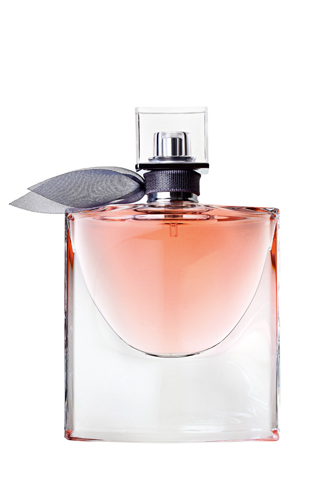 1. La Vie Est Belle,  R$ 199: a combinação  de flor de laranjeira  com jasmim dá um  toque oriental para  o perfume. Lancôme  0800-7017323