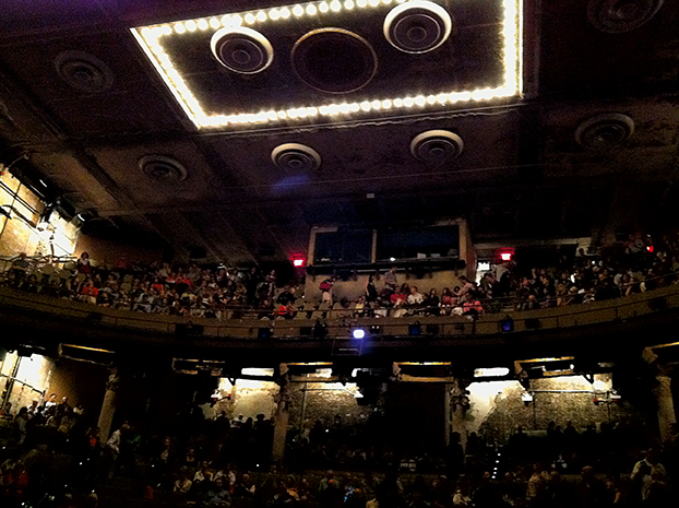 20:00 - “The Blue Dragon, o novo espetáculo do diretor Robert Lepage, no BAM Theater. Maravilhoso!”
