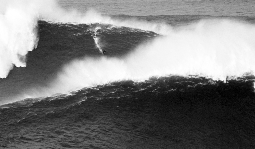 Descendo a onda fatal: “Se eu morresse, teria sido uma lição. Não é possível enfrentar um mar como aquele apenas com colete e jet”