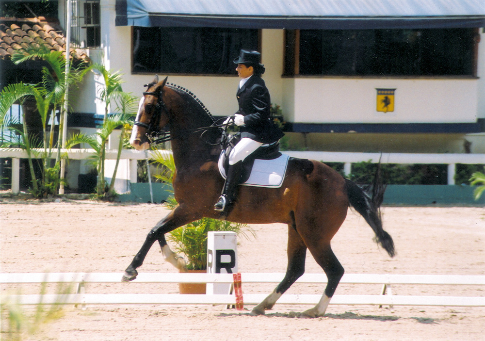 Na Hípica do Rio, em foto de 2005 (montar a cavalo é uma de suas maiores paixões)