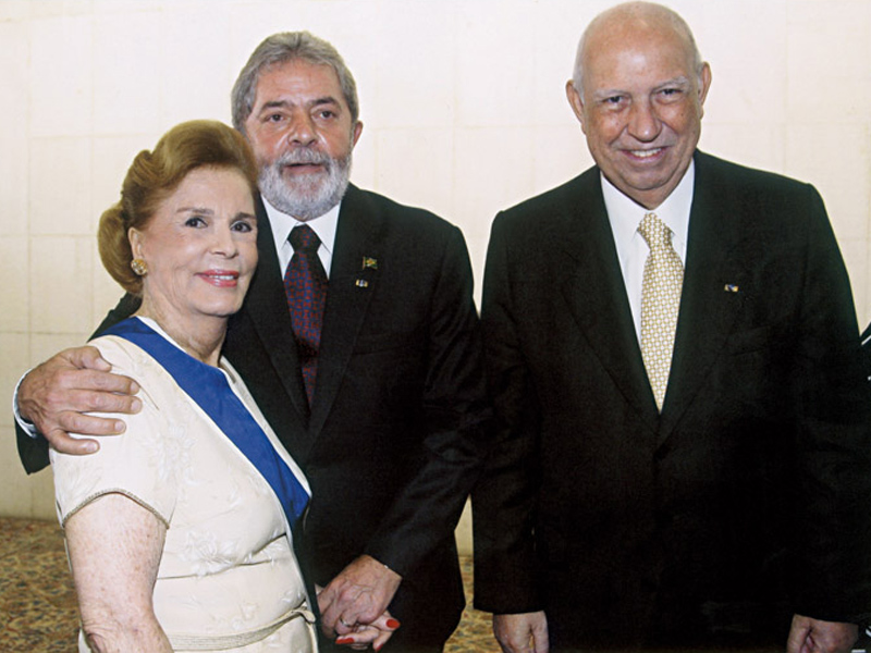 em março do ano passado, com Lula e José Alencar, ao receber uma homenagem