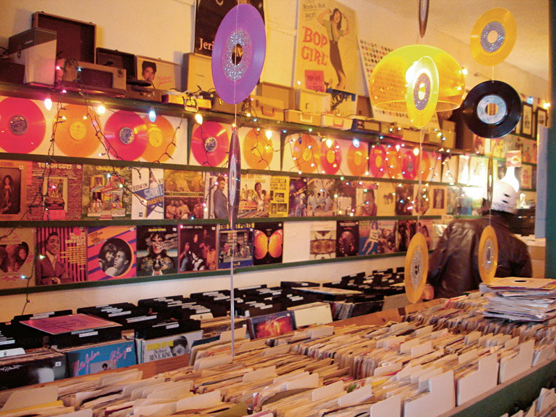 Interior da Groove Merchant, boa loja de discos de vinil