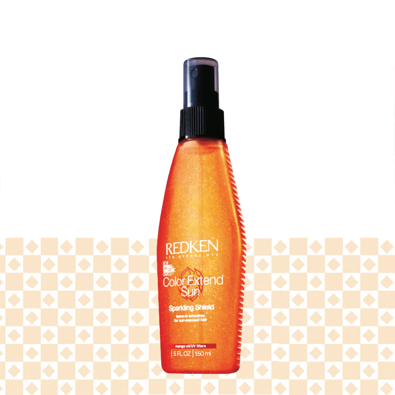Redken spray Sparkling Shield, R$ 78: deixa o cabelo com uma dose extra de brilho, ideal para ser usado antes do mar ou da piscina. Redken 0800-7017237