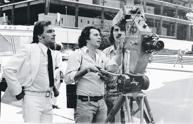 Com Herval Rossano (à esq.), Daniel Filho dirige cena de Carinhoso, que Lauro Cesar Muniz escreveu especialmente para Regina Duarte, em 1973
