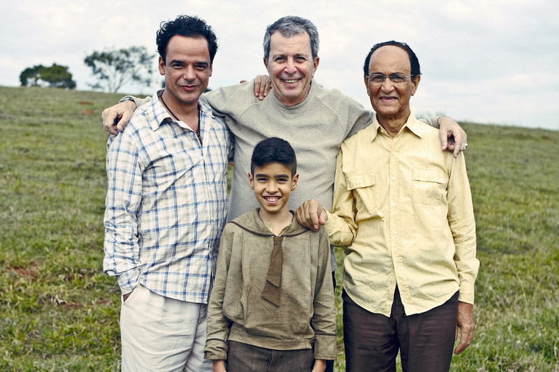 Com Ângelo Antônio, Matheus Costa e Nelson Xavier, que vivem Chico Xavier em diferentes fases do novo filme do cineasta