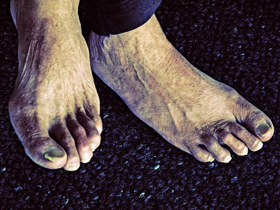 Os pés do fundador da O'neil