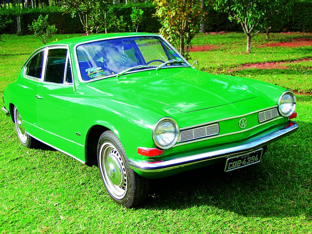 Walter garante: “Esse carro é 100% original e não faz barulho”. A peça, de 1974, está com ele há seis anos, sempre com a manutenção necessária. Pode ir para a sua garagem por R$ 23 mil. Tel.: (13) 7811-3668