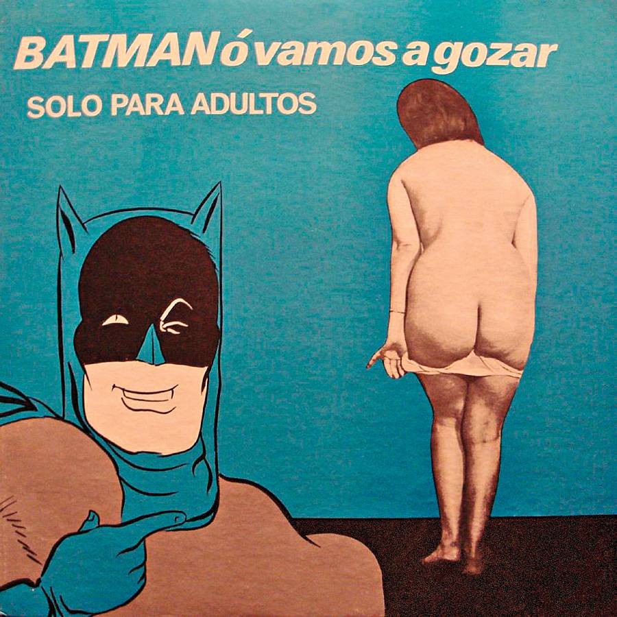 5. Enquanto isso, na sala de justiça, Batman reúne proezas eróticas para o público espanhol