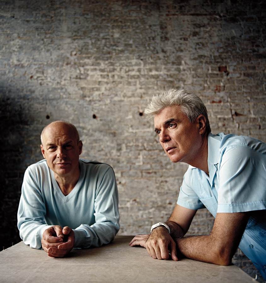 Com seu habitual parceiro Brian Eno em 2008