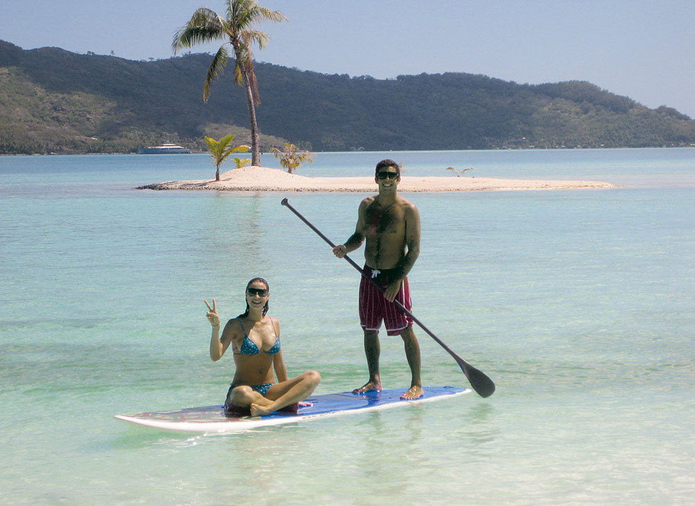 lua de mel no Taiti com o marido, o surfista de ondas grandes Pedro Scooby