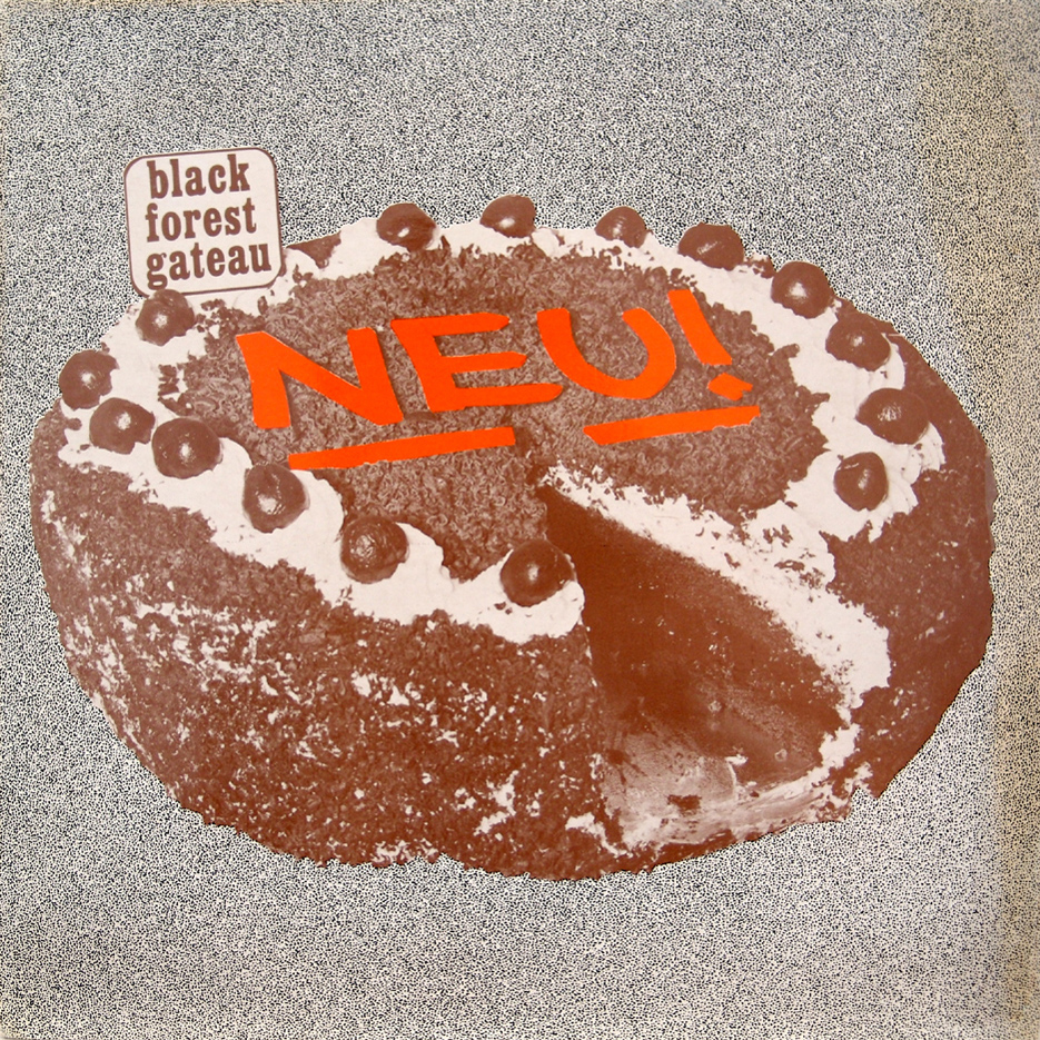 10 Black forest gateau é uma coletânea de três discos do Neu!, grupo seminal do krautrock