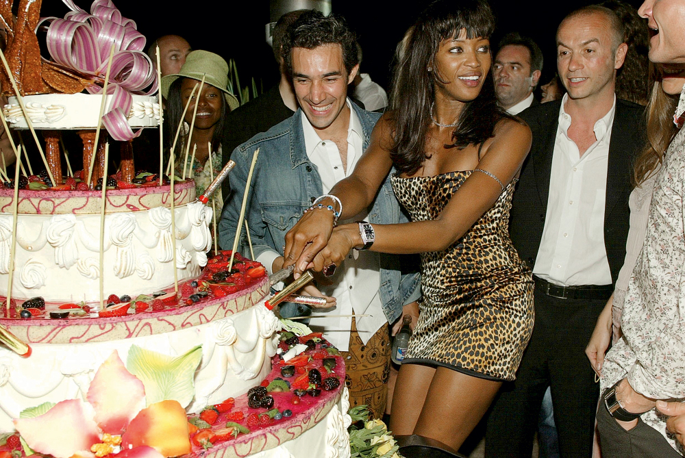 Pedro Paulo ainda na “outra vida”, celebrando seu aniverário com a top model Naomi Campbell