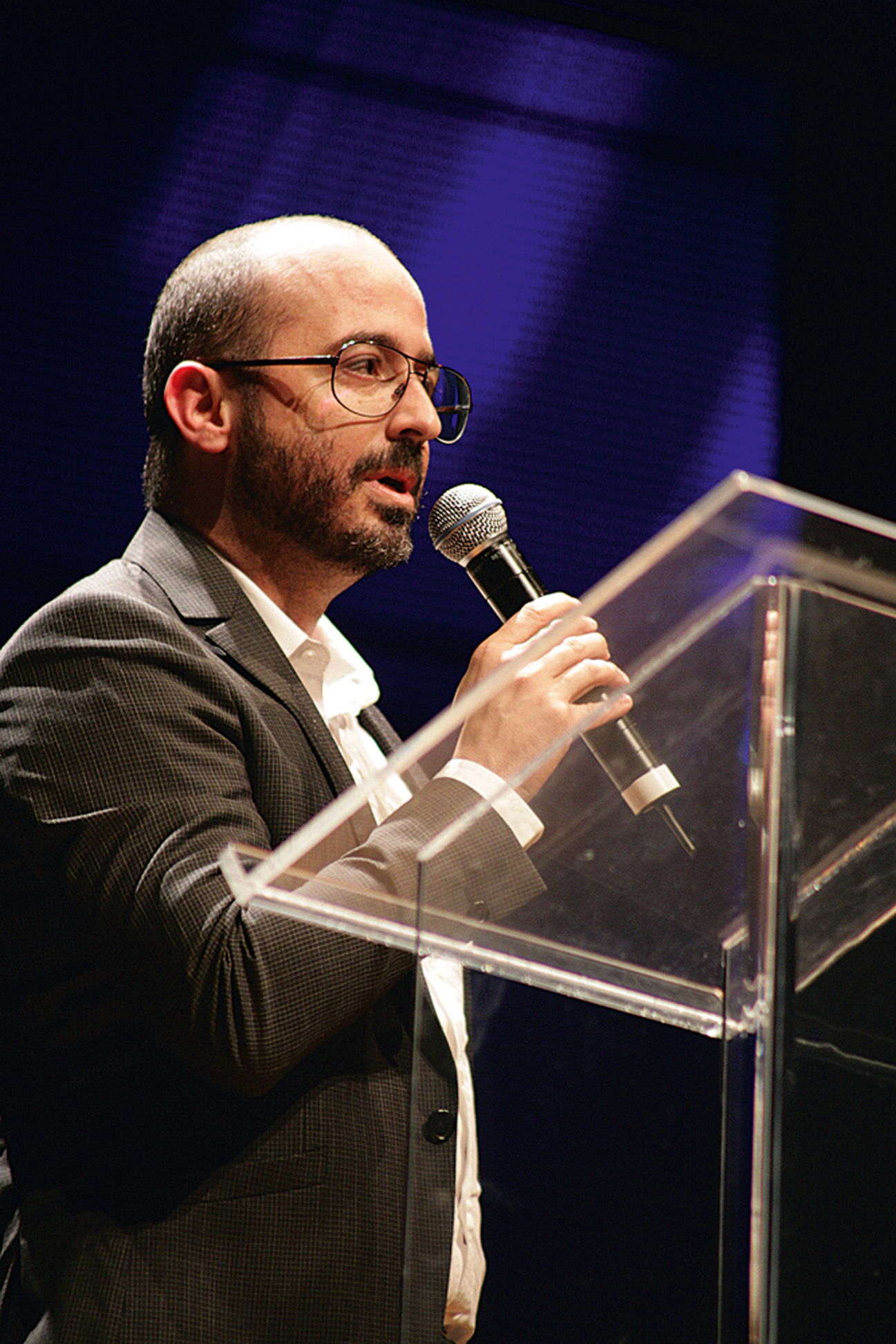 Eduardo Tracanella, do Itaú, discursa durante a premiação