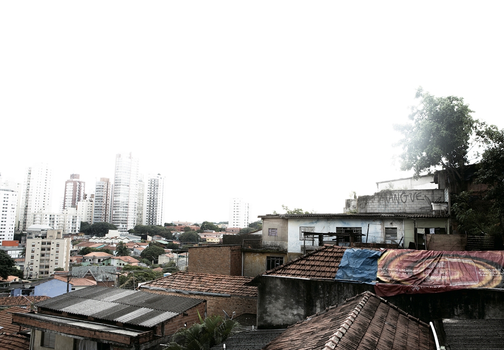 Vista panorâmica da favela do Mangue, que resiste desde os anos 60 entre as ruas Fradique Coutinho, Fidalga e Rodésia