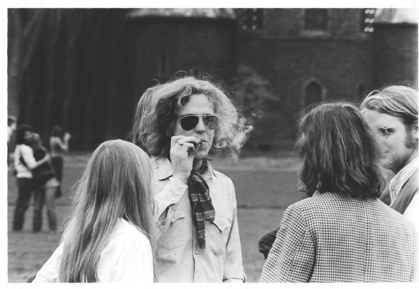 Com a velha amiga cannabis em 1970