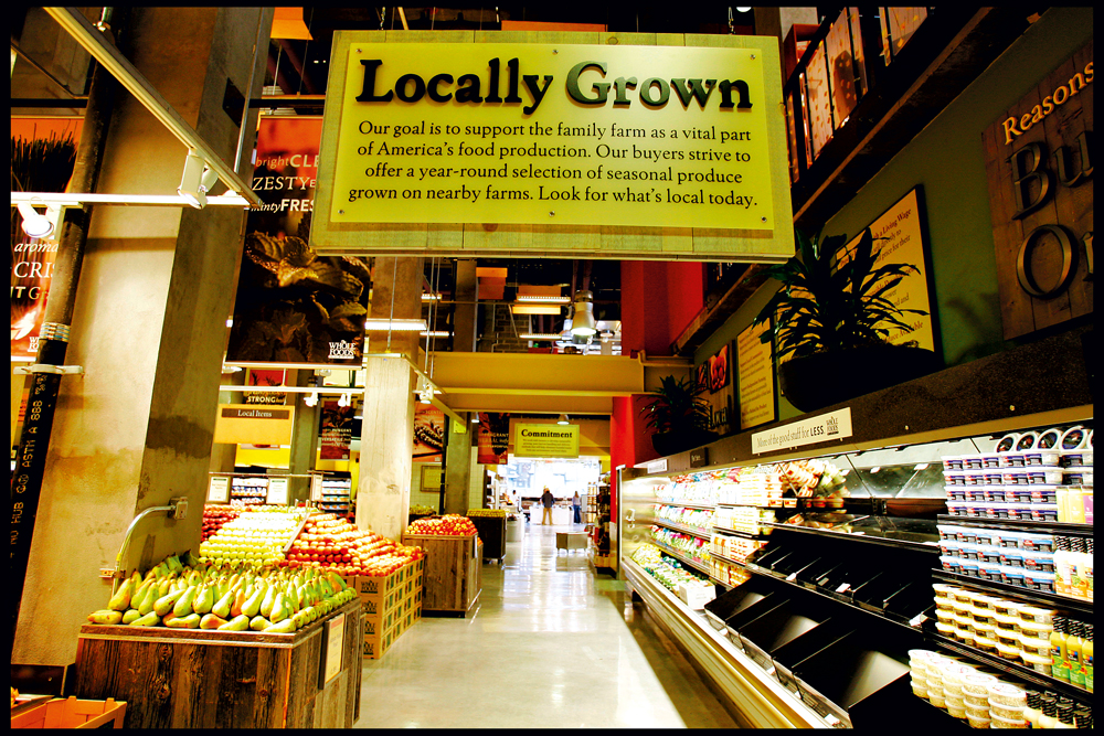 Seção de produtos locais – produzidos em localidades próximas e que, portanto, geram menos poluentes com seu transporte – da loja de Nova York