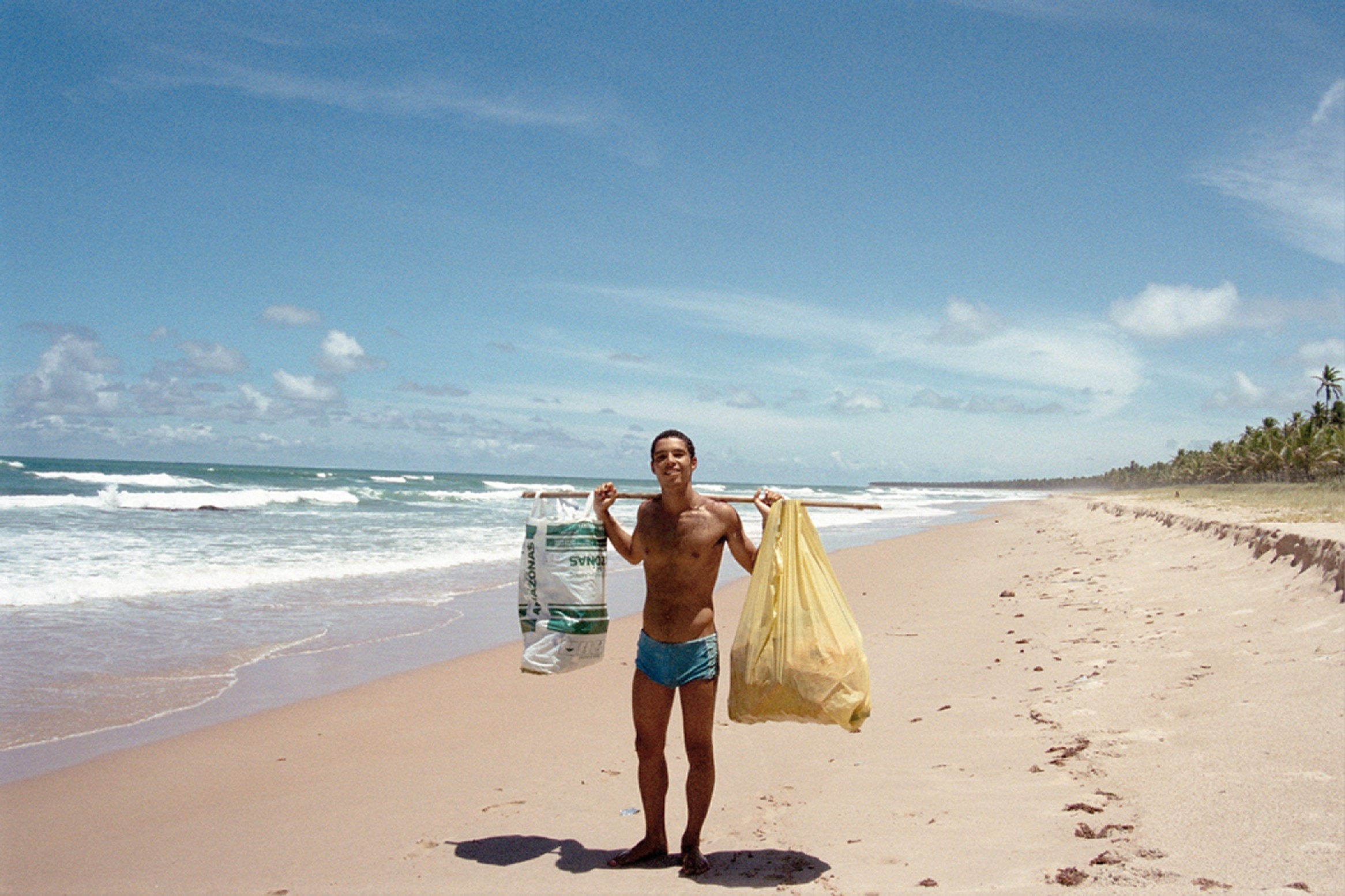 Fabiano Prado Barretto: Fotógrafo e surfista, 40 anos - Fundador da Global Garbage, ONG empenhada em manter limpas as praias brasileiras