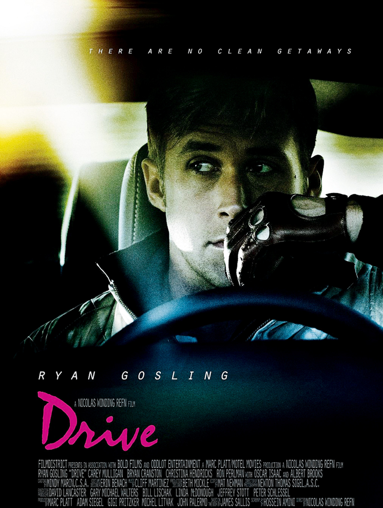 Filmes - Drive: Se, como dizia Godard, você só precisa de uma arma e uma garota para fazer um filme, em Drive bastou trocar a arma por um carro. (Ricardo Calil)
