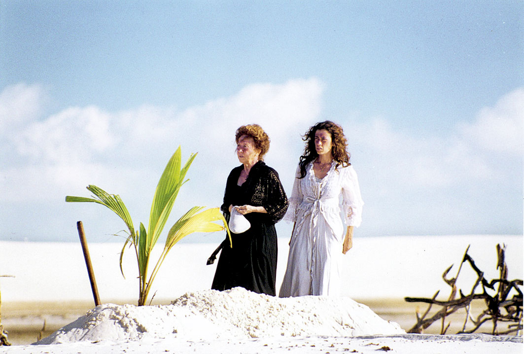 Durante as filmagens de Casa de Areia (em 2005), dirigido pelo marido, Andrucha Waddington