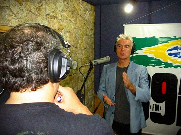 David Byrne, cantor e compositor