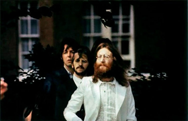 Os bastidores do ensaio que gerou a capa de Abbey Road, dos Beatles