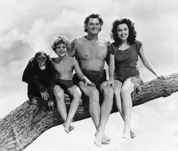 Cheeta, Johnny Sheffield, Johnny Weissmuller (Tarzan) e Maureen O’Sullivan (Jane) em foto de divulgação da série