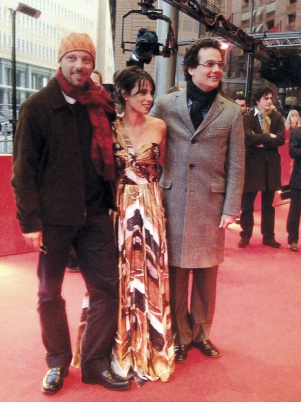 José Padilha com Maria Ribeiro e Wagner Moura, no Festival de Berlim de 2008, quando ganhou o urso de ouro