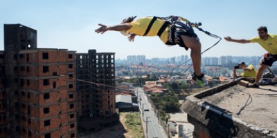 Rope Jump de um prédio abandonado