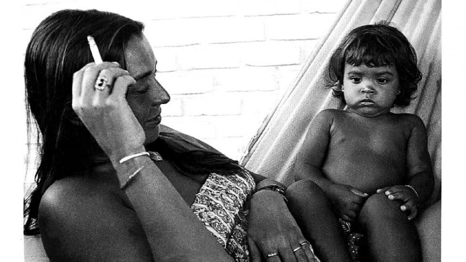 Preta e a mãe, Sandra Gadelha, a musa inspiradora da canção “Drão”, de Gil