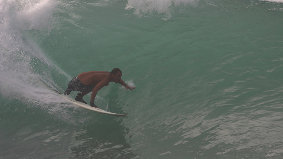Para Alcino Neto, o Pirata, os benefícios do surf adaptado envolvem a integração com a natureza, o envolvimento com várias outras categorias de deficiência e o contato com o mar