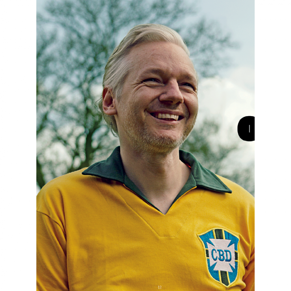 Julian Assange segue na Embaixada do Equador, mas, cada vez mais acuado pela justiça, deixou a edição do WikiLeaks