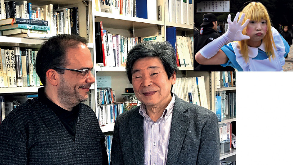 À esq., com um dos criadores dos estúdios Ghibli, Isso Takahata, no Japão, em 2017; à dir., Harajuku Girl, em Tóquio (2009)