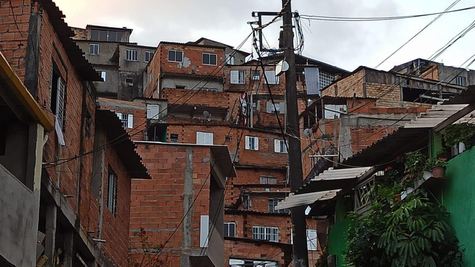 Comunidade na região do Campo Limpo, onde atua Thiago Vinicius, membro do coletivo Agência Solano Trindade, na Zona Sul de São Paulo