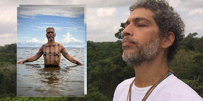 Estevão Ciavatta de olhos fechados suspirando em frente a floresta, no Tapajós. E dentro de um rio com o corpo pintado de motivos indígenas