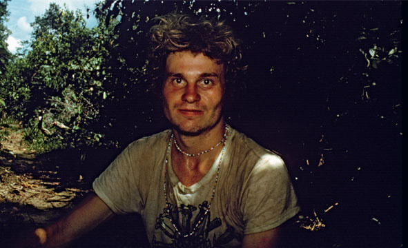 Se sentindo em casa solto no mundo – no caso, ao redor do rio Piraparana, Colômbia