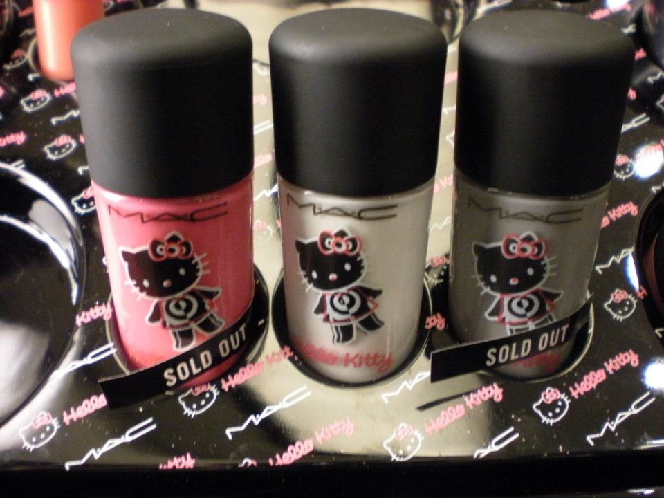 Os esmaltes já estão esgotados!