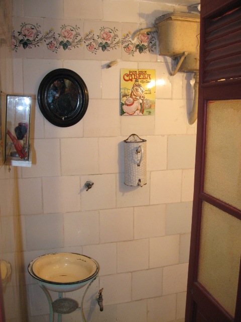 Era aqui que ele fazia xixi!