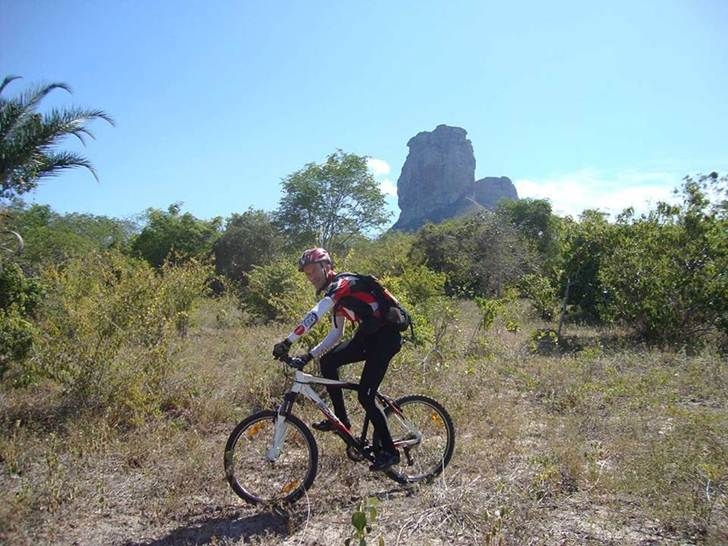 José Orestes Macedo Moura, o Terra, na trilha do Parque Nacional da Chapada Diamantina