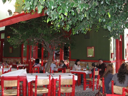 As cadeiras vermelhas