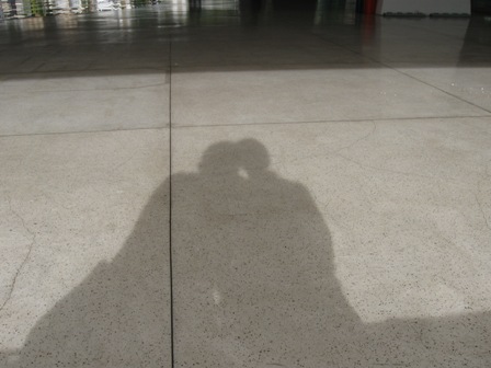 Brincando de tirar foto da sombra