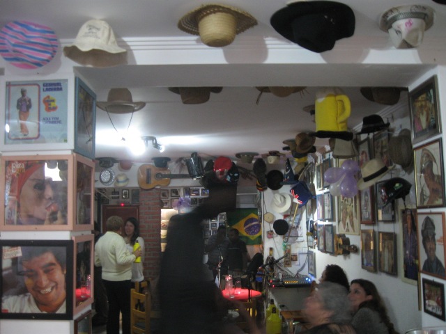 Descobrir um samba (que só para você) é novo