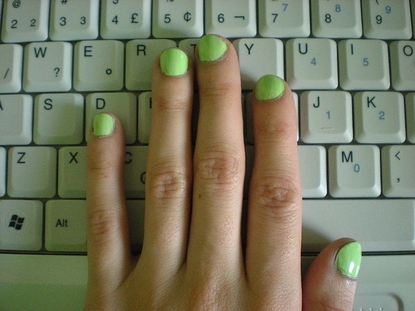 O Jade brasileiro em tentativa frustrada, na mão da Flora