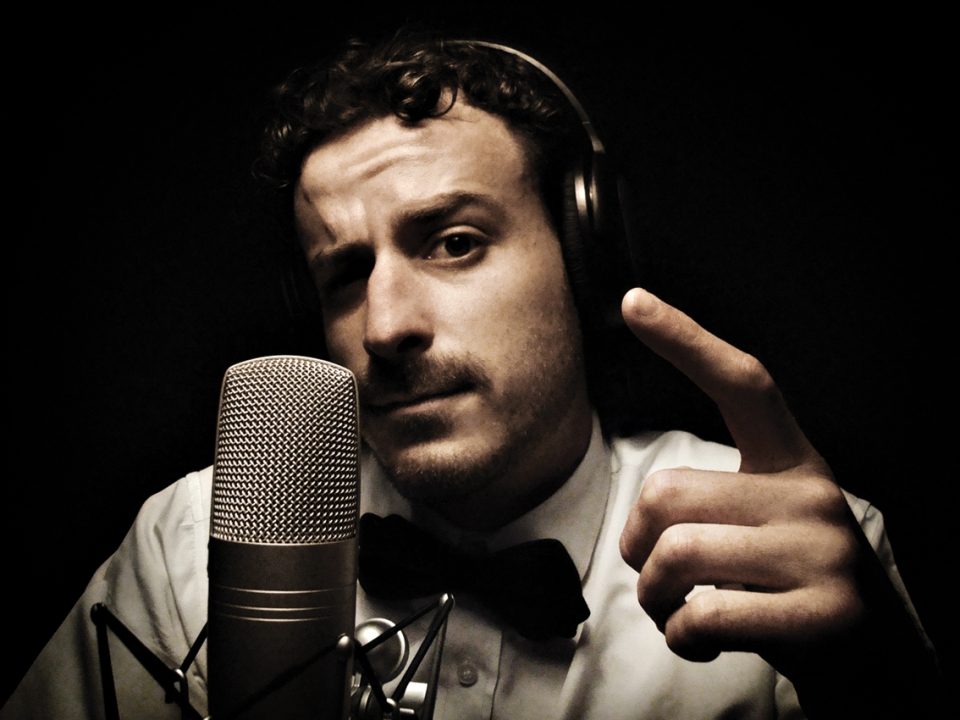 Alê Potas em sua versão Trip FM