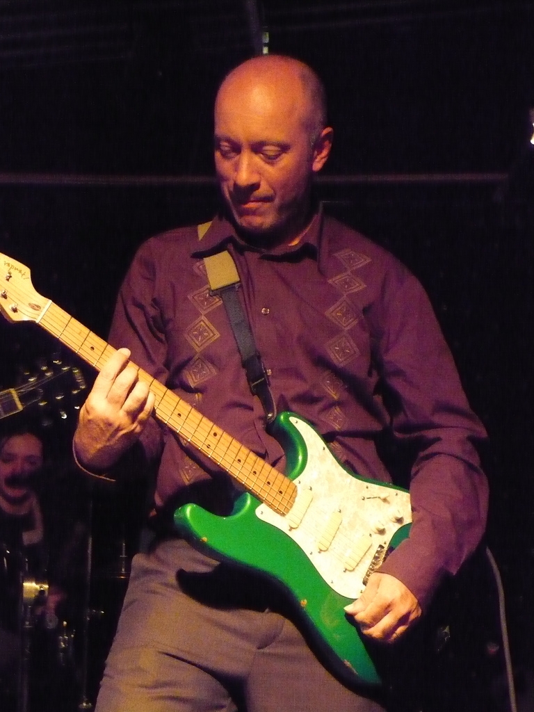 Edgard Scandurra é o guitar hero brasileiro