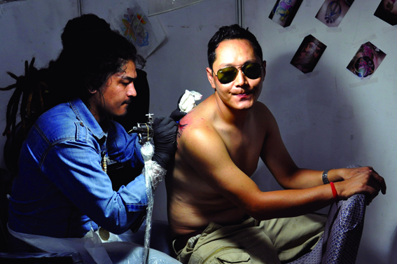 1.a Convenção Nacional de Tatuagem do Nepal