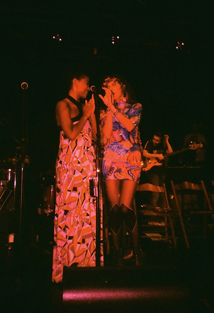 Thalma e Cibelle: parceria de vida e de palco